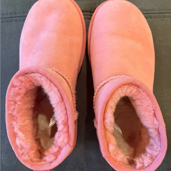 Pink Ultra Mini Uggs - Picture 4 of 6